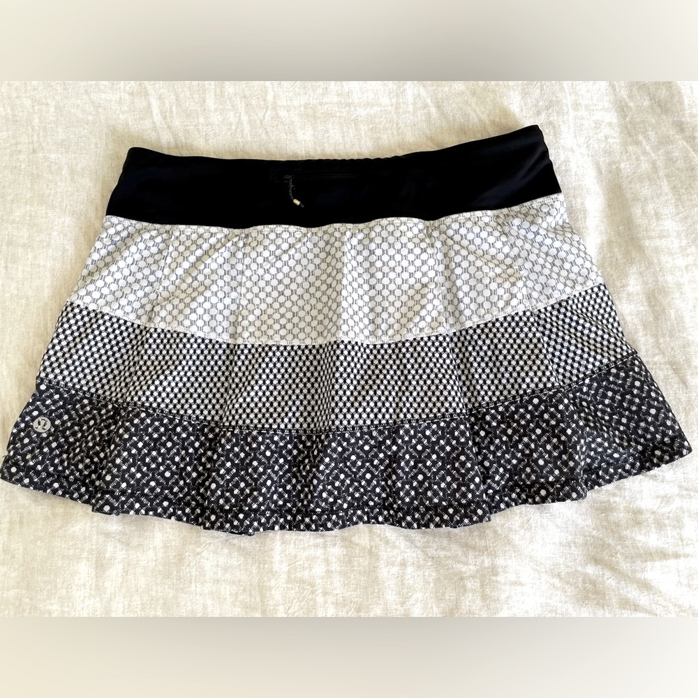 Lululemon Pace Rival Mid-Rise Tennis/Running Skirt